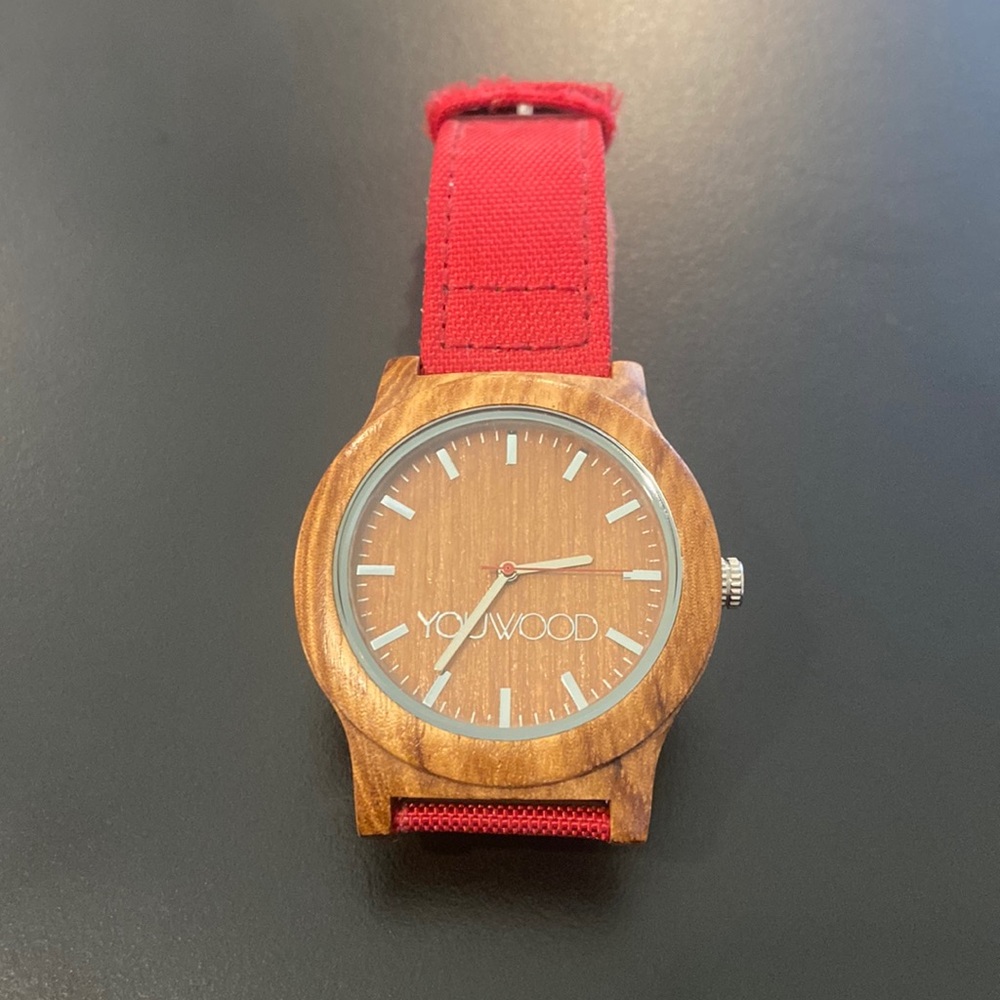 YOUWOOD Red watch - unique and super cool!!